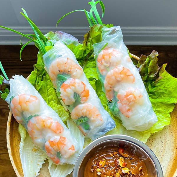 Gỏi cuốn — fresh shrimp spring rolls